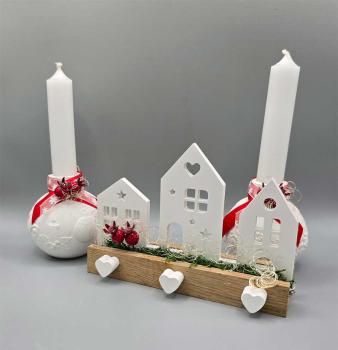 Deko Set: 3 Kugel-Stabkerzenhalter und 3 Häuschen auf Holzschiene